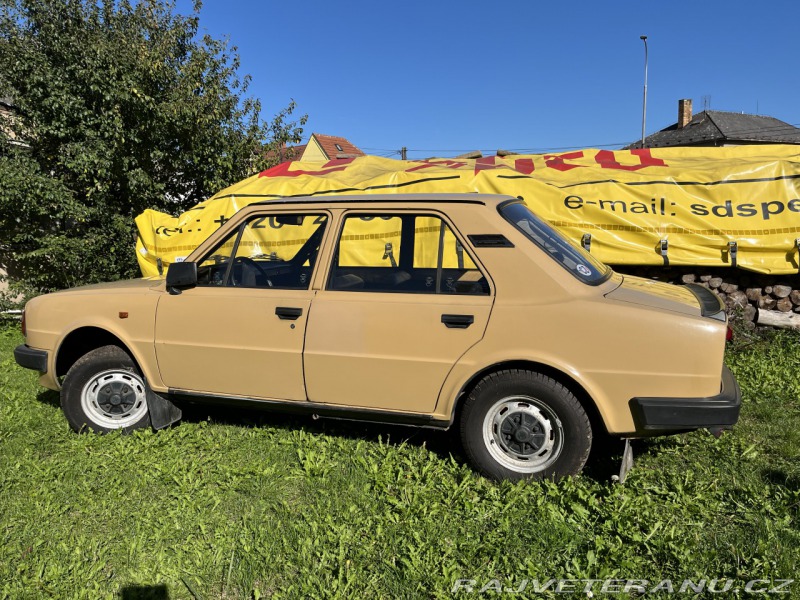 Škoda 120 