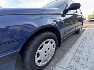 Toyota Carina Toyota Carina E GLi 1995