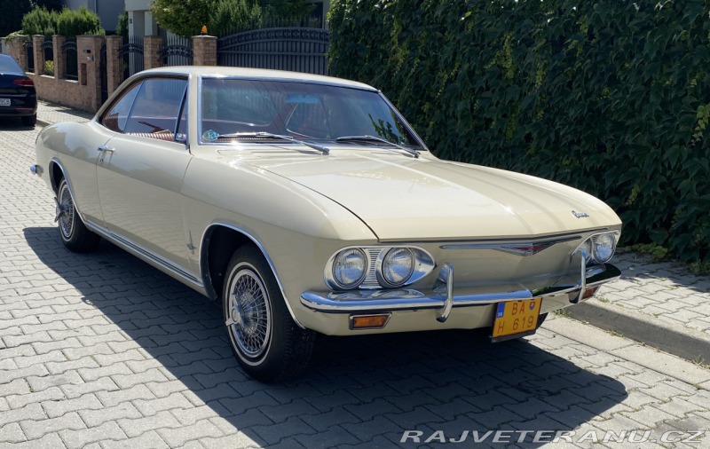 Chevrolet Corvair Monza