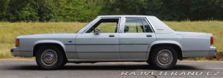 Ford LTD Crown Victoria 1990