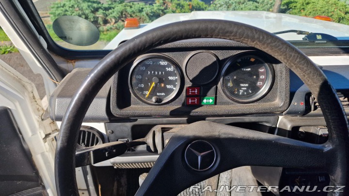 Mercedes-Benz G 460 1984