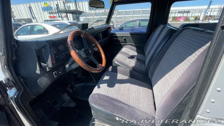 Land Rover Defender 2,5 DEFENDER 1990