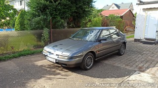 Mazda 323 bg 1990