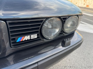 BMW M5 E34 1990