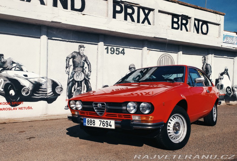 Alfa Romeo Alfetta GTV 2000
