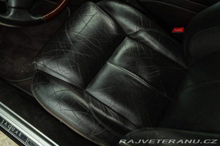 Jaguar XJR 2000