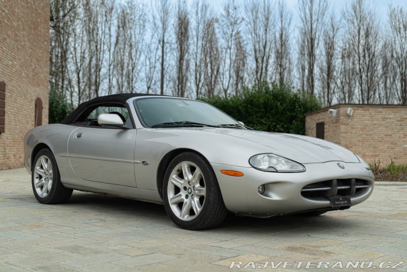 Jaguar XK8 SPIDER