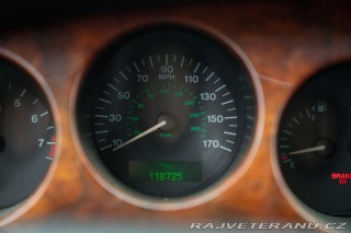 Jaguar XK8 SPIDER 2000