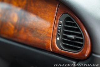 Jaguar XK8 SPIDER 2000