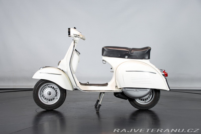 Piaggio Vespa 180 SS