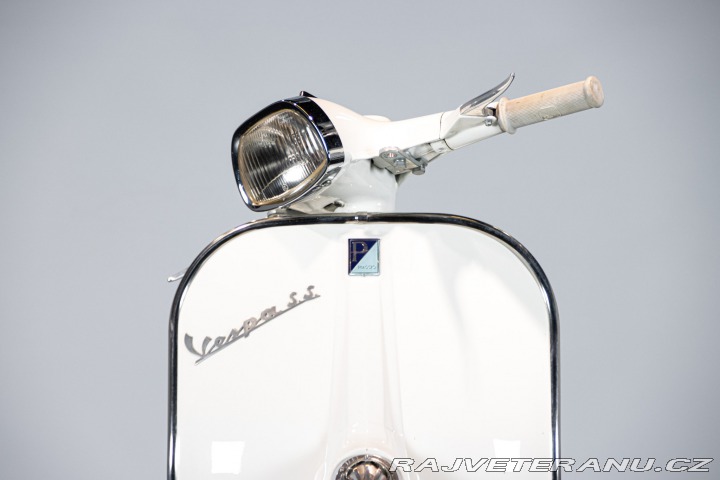 Piaggio Vespa 180 SS 1964