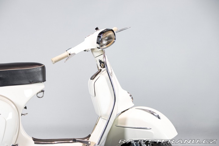 Piaggio Vespa 180 SS 1964