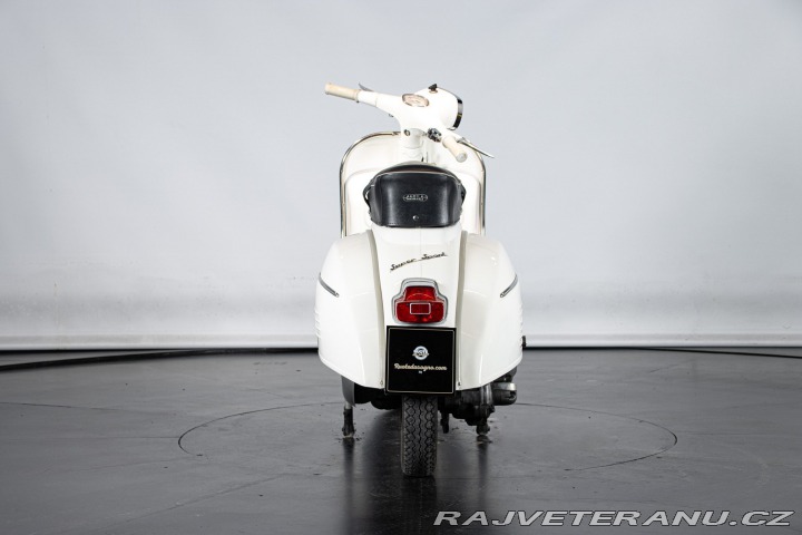 Piaggio Vespa 180 SS 1964
