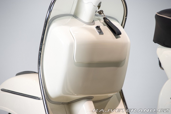 Piaggio Vespa 180 SS 1964