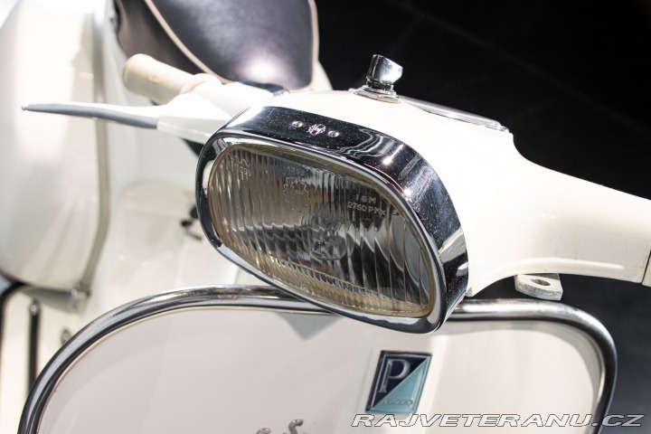 Piaggio Vespa 180 SS 1964