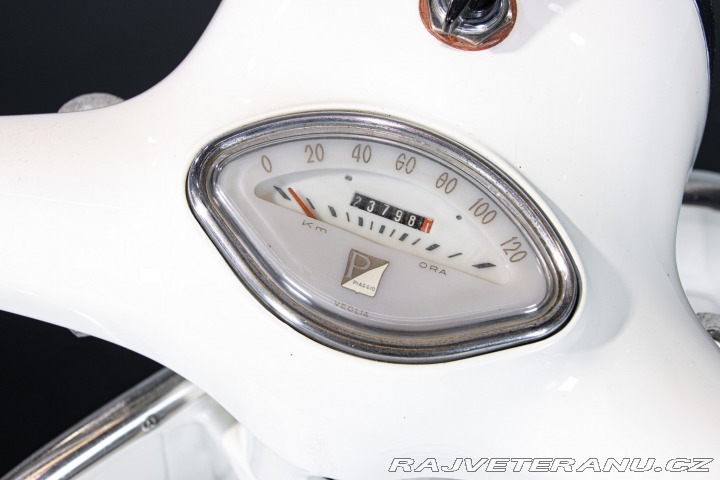Piaggio Vespa 180 SS 1964
