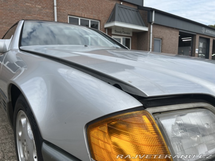Mercedes-Benz SL 300SL R129 1989