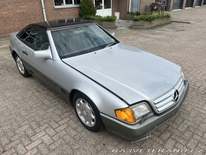 Mercedes-Benz SL 300SL R129 1989