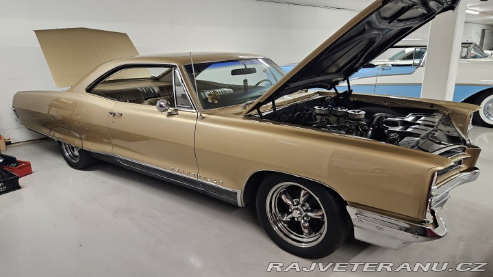 Pontiac Bonneville 389 V8 1966