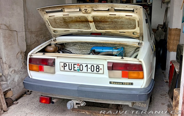 Škoda 120 1981