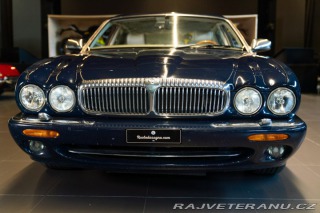 Daimler Ostatní modely V8 LWB 1997