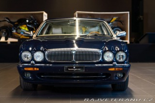 Daimler Ostatní modely V8 LWB 1997