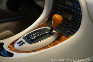Daimler Ostatní modely V8 LWB 1997