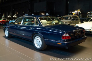 Daimler Ostatní modely V8 LWB 1997