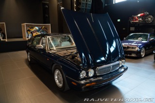 Daimler Ostatní modely V8 LWB 1997