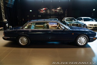 Daimler Ostatní modely V8 LWB 1997
