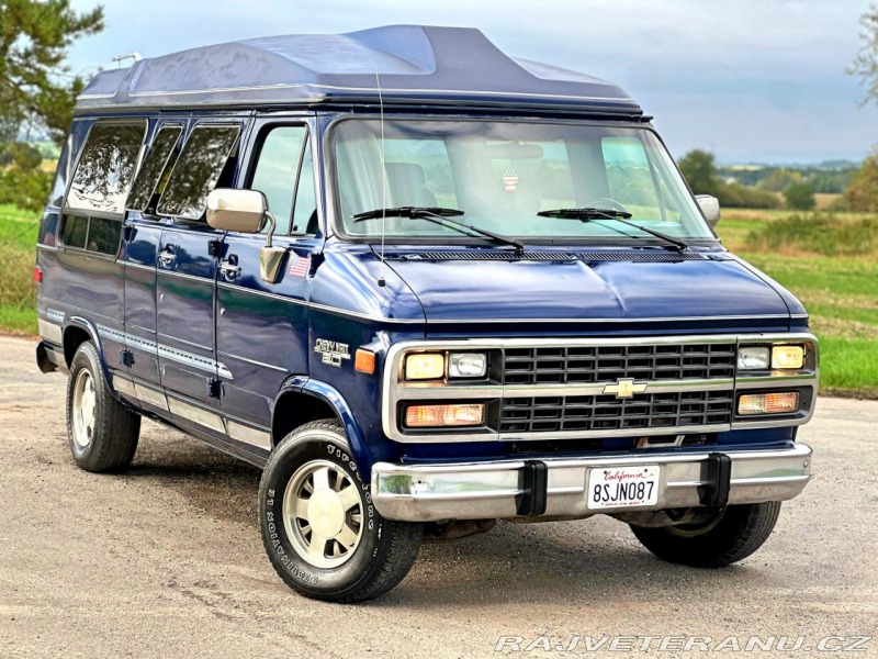 Chevrolet G20 5.7 V8 | Choo Choo Custom