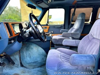 Chevrolet G20 5.7 V8 | Choo Choo Custom 1995