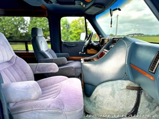 Chevrolet G20 5.7 V8 | Choo Choo Custom 1995