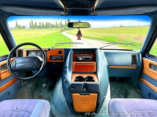 Chevrolet G20 5.7 V8 | Choo Choo Custom 1995