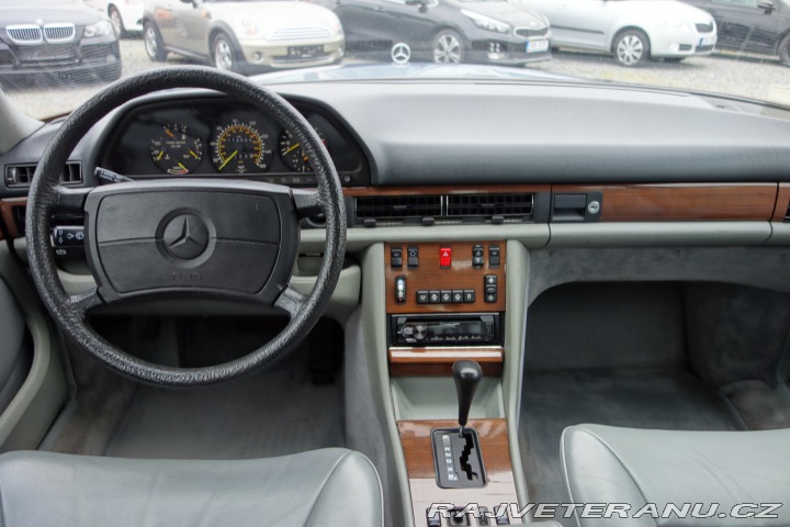 Mercedes-Benz 420 W126 420SEL 1988