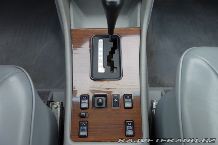 Mercedes-Benz 420 W126 420SEL 1988