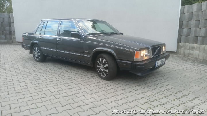 Volvo 740 GL US verze 1984