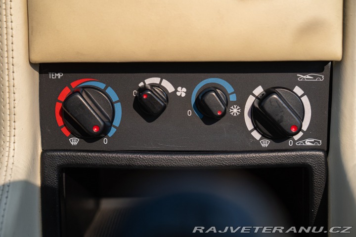 Lotus Esprit TURBO SE HIGH WING 1993