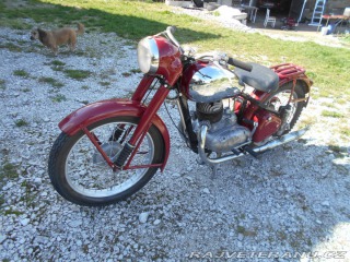Jawa 250 pérák Zbrojovka 1949