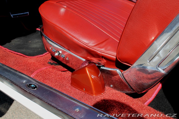 Oldsmobile Ostatní modely Delta 88 Convertible 1966