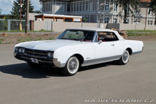 Oldsmobile Ostatní modely Delta 88 Convertible 1966