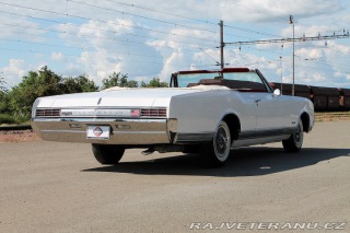 Oldsmobile Ostatní modely Delta 88 Convertible 1966