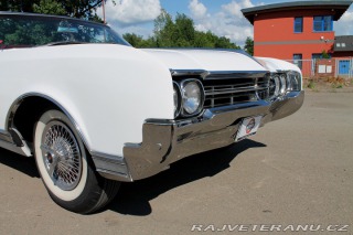 Oldsmobile Ostatní modely Delta 88 Convertible 1966