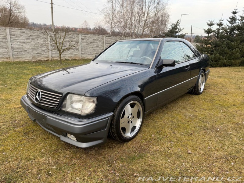 Mercedes-Benz E W124 300CE KUPÉ AMG