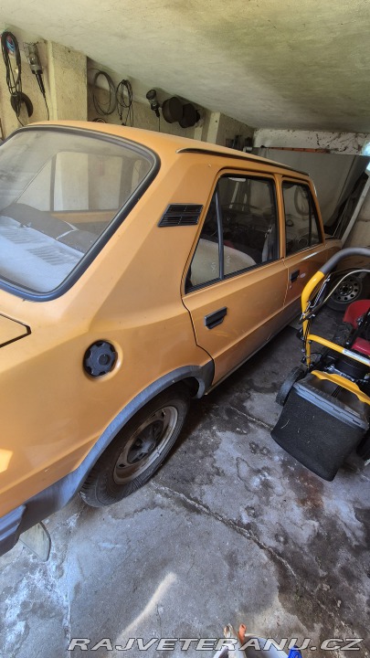 Škoda 105  1984