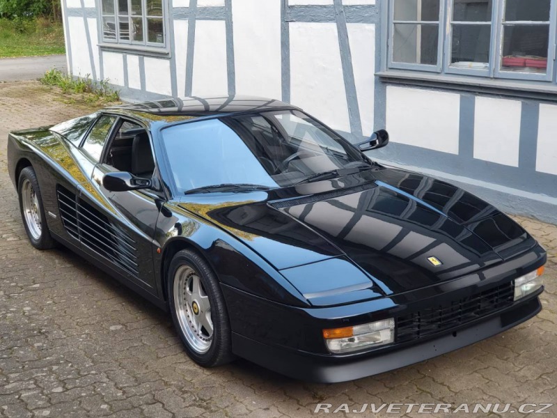 Ferrari Testarossa 