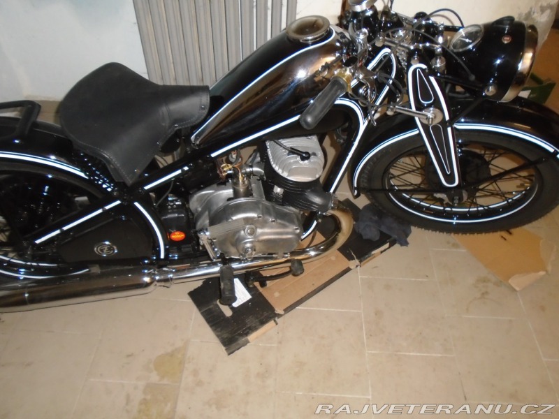 ČZ 500