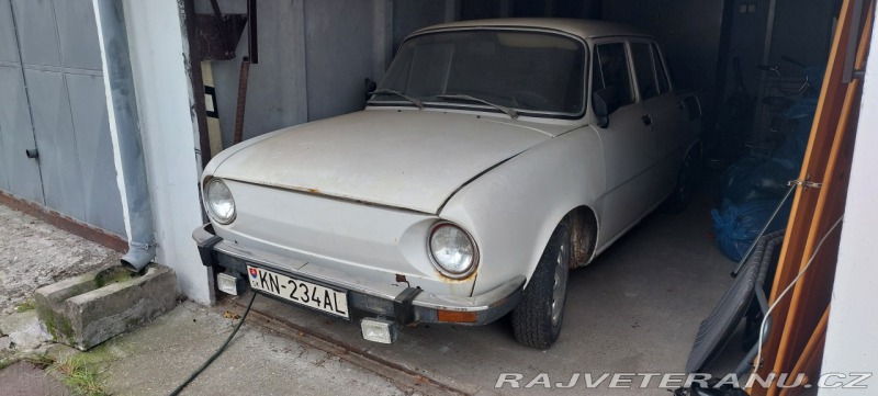 Škoda 100 