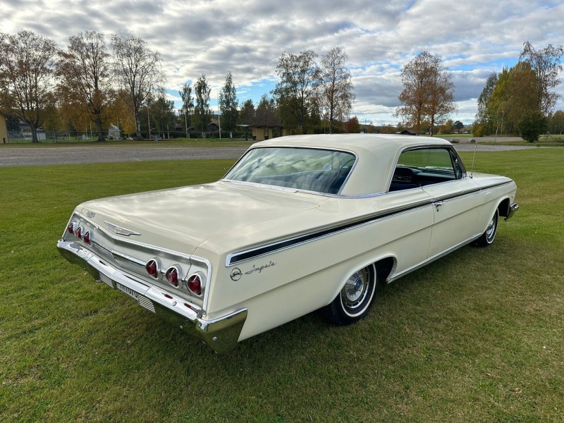 Chevrolet Impala Sport Coupe