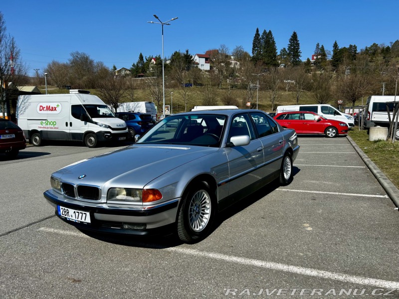 BMW 7 E38 730i